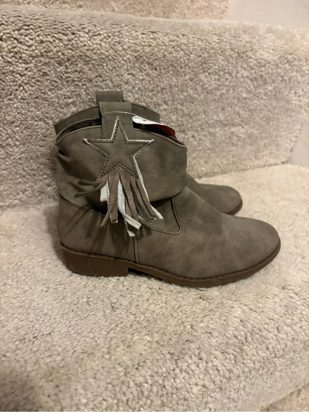 wonder nation Taupe Fringe Star Ankle Boots